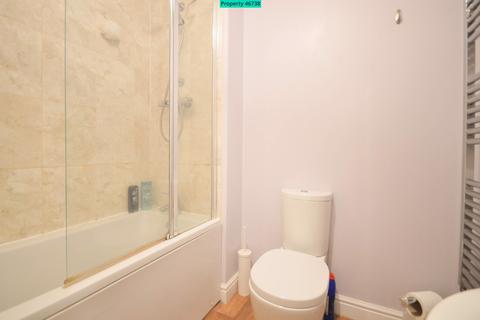 12 Corrib Road, Nuneaton, CV10 0QF