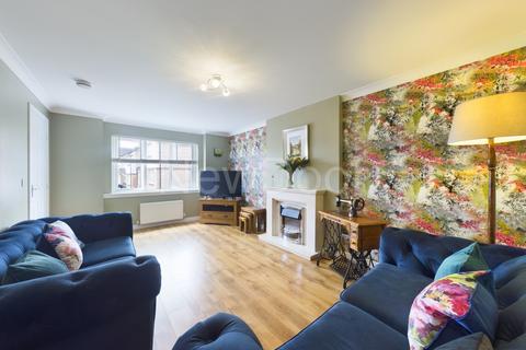 3 Gatehead Crescent, Bishopton, PA7 5QP