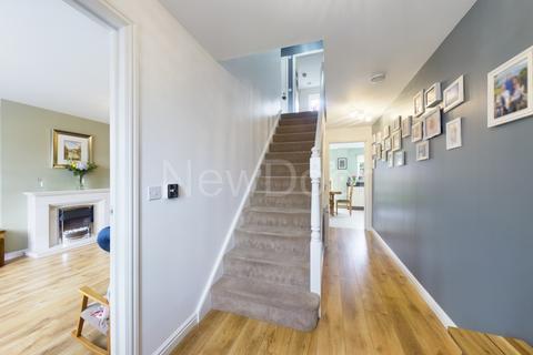 3 Gatehead Crescent, Bishopton, PA7 5QP
