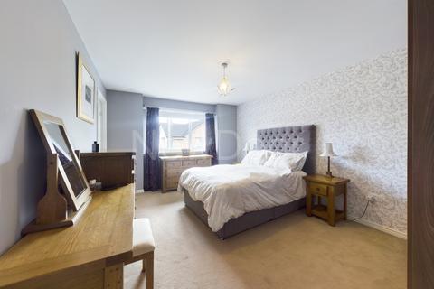 3 Gatehead Crescent, Bishopton, PA7 5QP