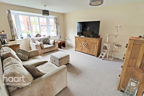 12 Sutton Crescent, Barton Under Needwood, Burton-on-trent, DE13 8FE