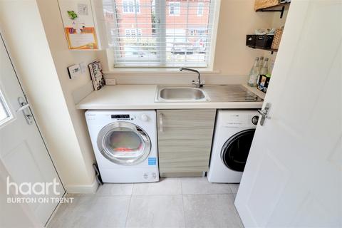 12 Sutton Crescent, Barton Under Needwood, Burton-on-trent, DE13 8FE