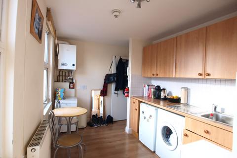 1 bedroom flat to rent, Plender Street, Camden, NW1