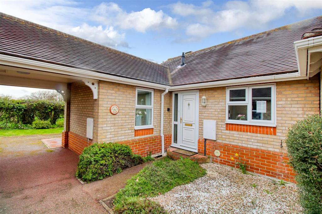 Meadow Close, Elmstead, Colchester 2 bed bungalow - £150,000