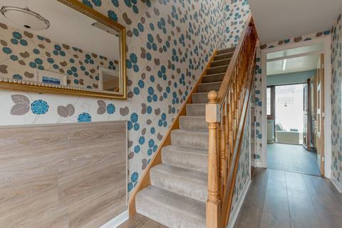 68 Stoneyflatts, South Queensferry, EH30 9XU