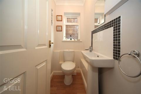 39 Tameton Close, Luton, LU2 8UX