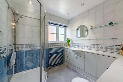 2 Benson Close, Marlborough, SN8 1UW