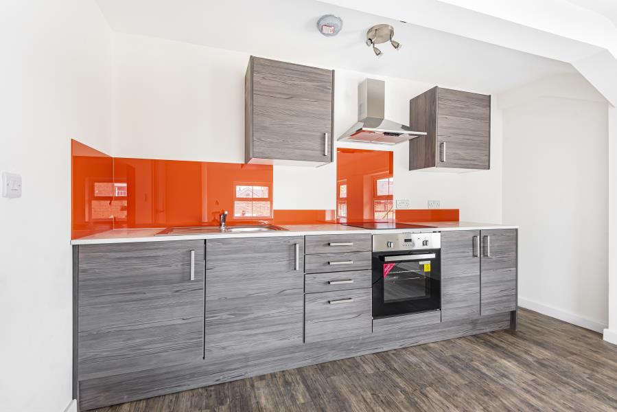 MOWBRAY HOUSE, MOWBRAY SQUARE, HARROGATE, HG1 5AU 2 bed apartment £
