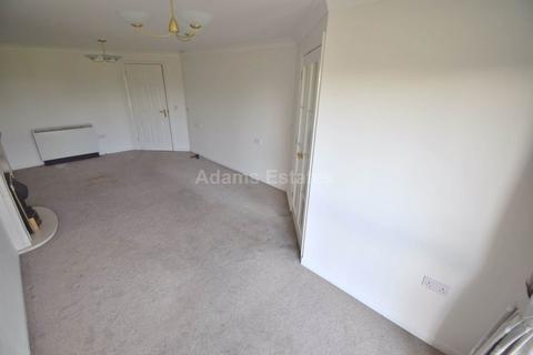 1 bedroom retirement property to rent, Warwick Road, Reading