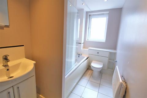 2 bedroom flat to rent, Fleet Street, City Centre, Brighton, BN1
