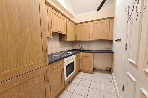 Flat 4, Towering House Cheltenham Mount, Harrogate, HG1 1DW