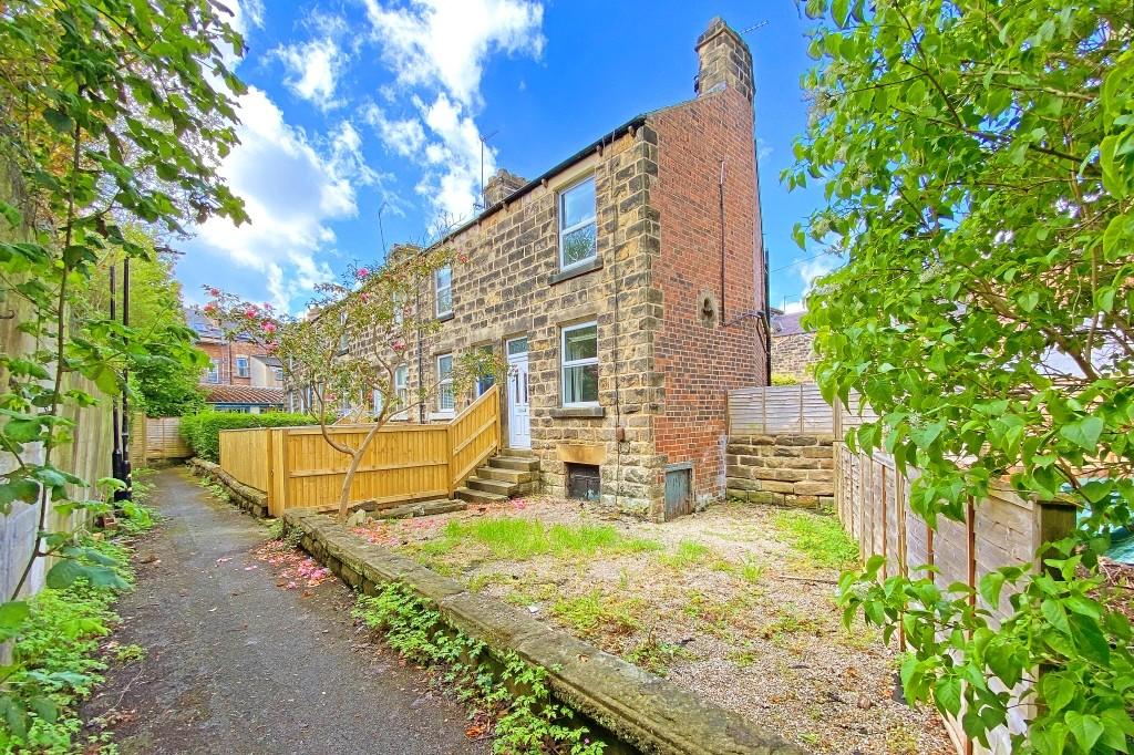 Woodbine Terrace, Harrogate 2 bed end of terrace house £185,000