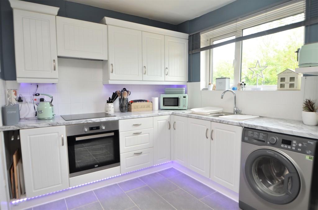 Clerkenwell Crescent, Malvern 2 bed end of terrace house £225,000