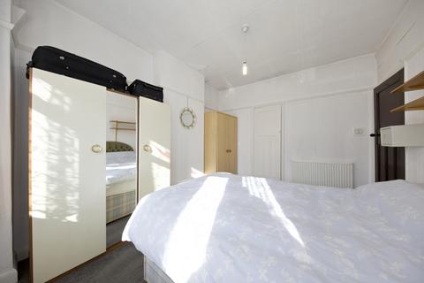 6 Wharncliffe Drive, Southall, UB1 3EP