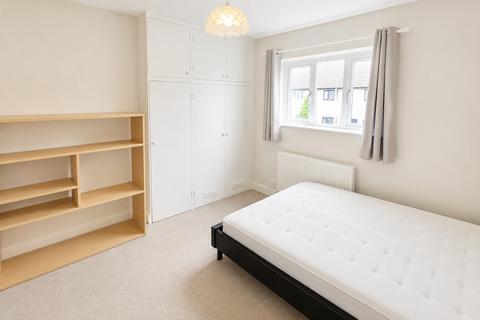 Studio to rent, Chatham Road, Oxford