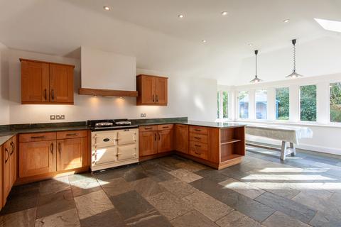 4 bedroom semi-detached house to rent, Galtres Grove, York YO30