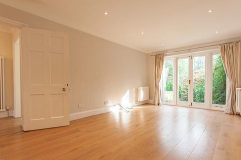4 bedroom semi-detached house to rent, Galtres Grove, York YO30