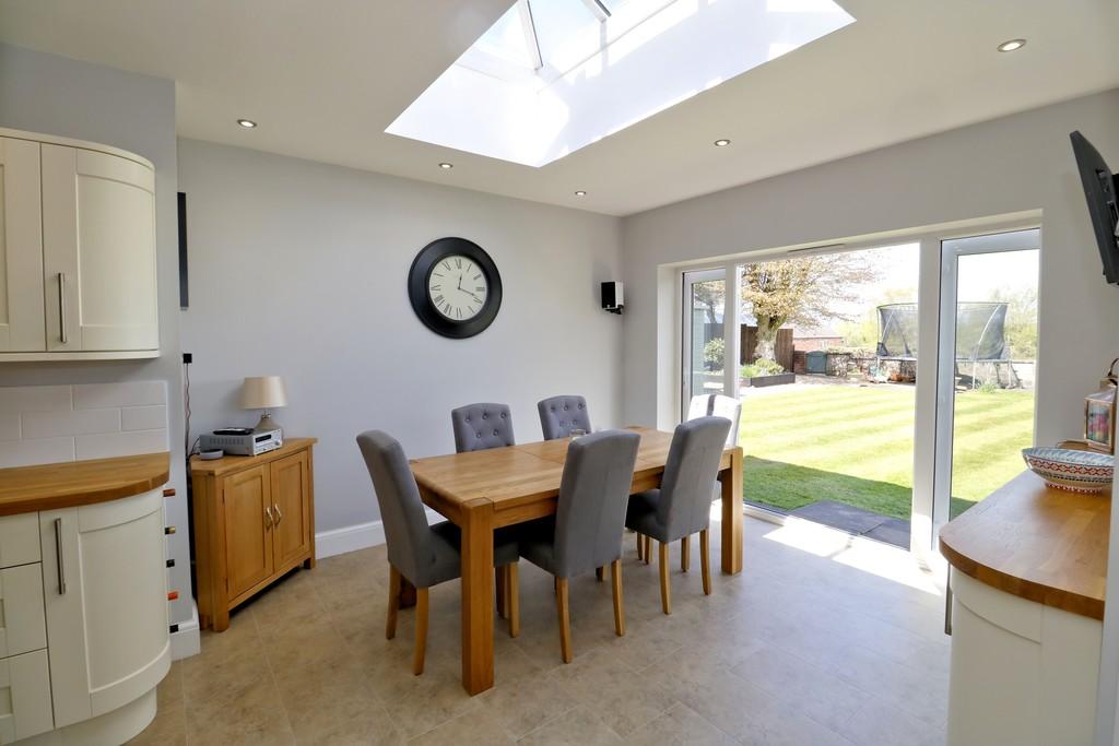 Wood Street, AshbydelaZouch 3 bed semidetached house £369,950