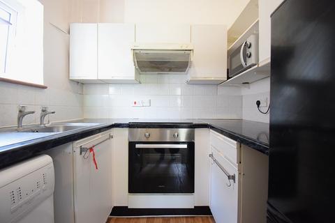 Studio to rent, Clapham Road, Bedford MK41