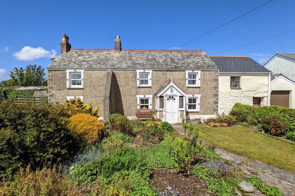 Threemilestone, Truro, Cornwall 4 bed detached house £450,000