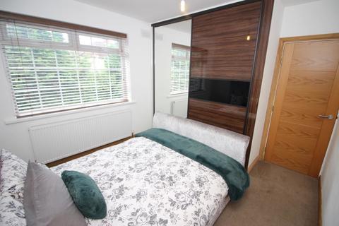 3 bedroom semi-detached house to rent - Jenifer Grove, High Heaton