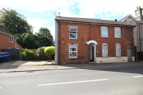 2 bedroom semi-detached house for sale - Julians Road, Wimborne