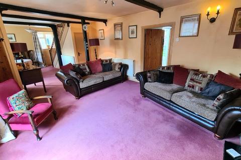 4 bedroom detached house for sale - Manor Road, Brackley