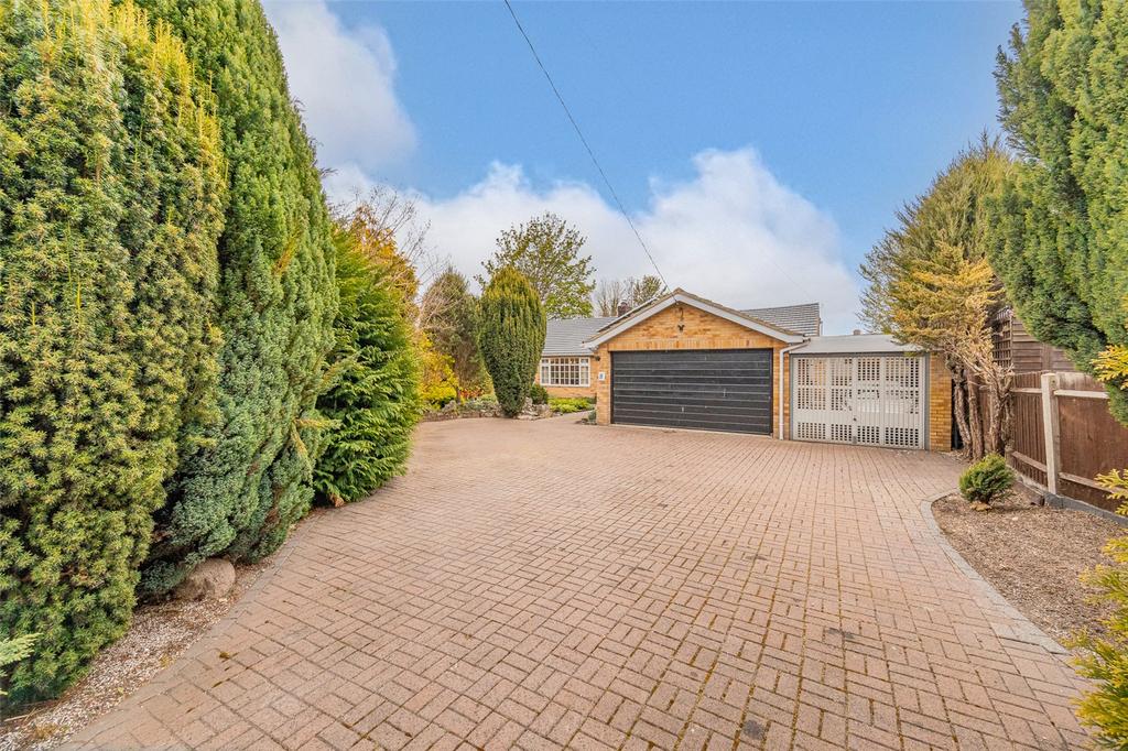 Stocks Lane, Orwell, Royston 4 bed detached bungalow £700,000