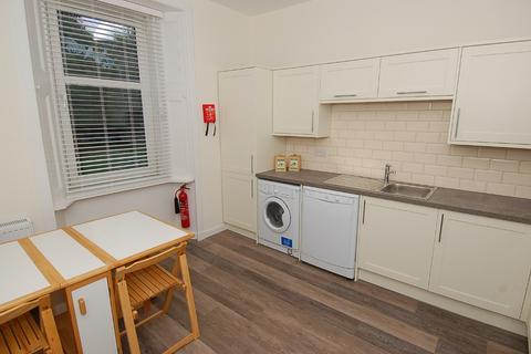 4 bedroom flat to rent, Cowane Street, Stirling, FK8