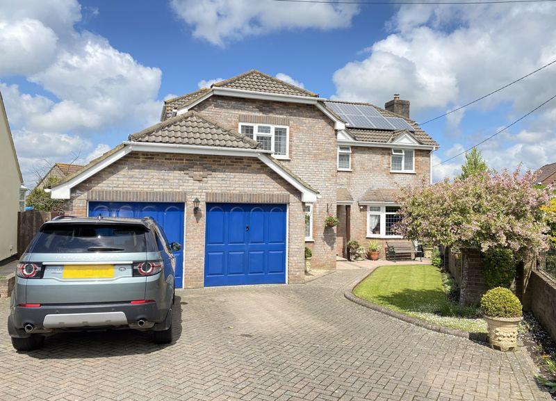 Hillwood Lane, Warminster 4 bed detached house £560,000