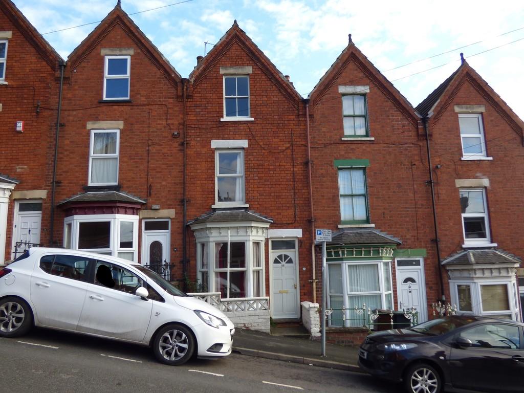 Arboretum Avenue, Lincoln 3 bed terraced house £750 pcm (£173 pw)