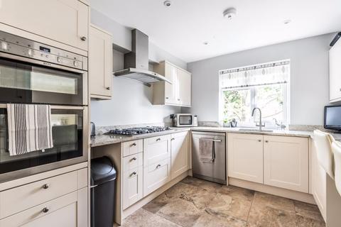 1a Monahan Avenue, Purley, CR8 3BB