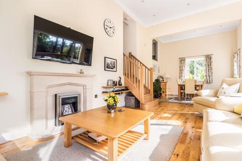 1a Monahan Avenue, Purley, CR8 3BB
