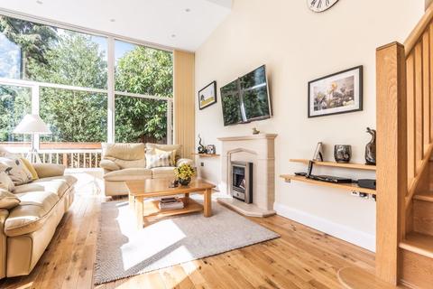 1a Monahan Avenue, Purley, CR8 3BB