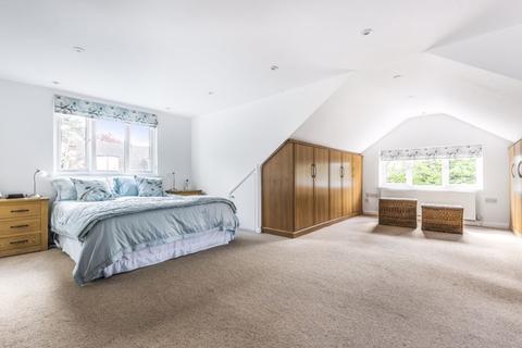 1a Monahan Avenue, Purley, CR8 3BB