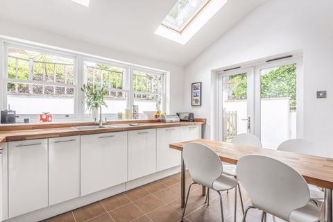 44 Cliff End, Purley, CR8 1BN
