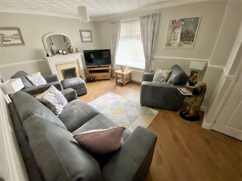 Melksham Square, Elm Tree, Stockton, TS10 0TL 3 bed terraced house £