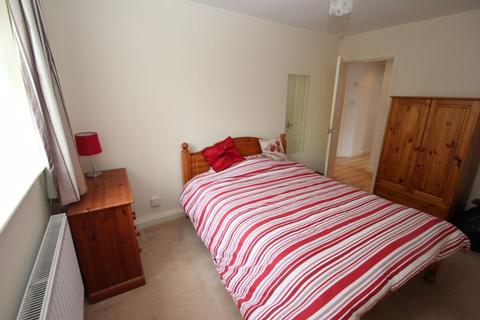 19a Holt Gardens, Studley, B80 7NU