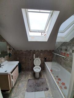 1 bedroom flat to rent, Tomswood Hill Ilford