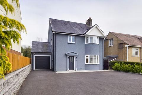 10 Lon Hir, Carmarthen, SA31 1SL