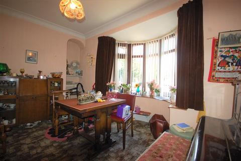 5 Christopher Road, Neath, SA10 6LD