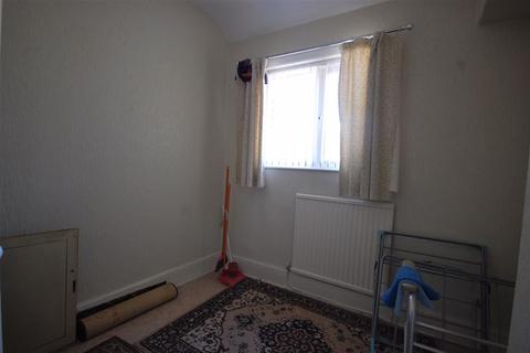 5 Christopher Road, Neath, SA10 6LD