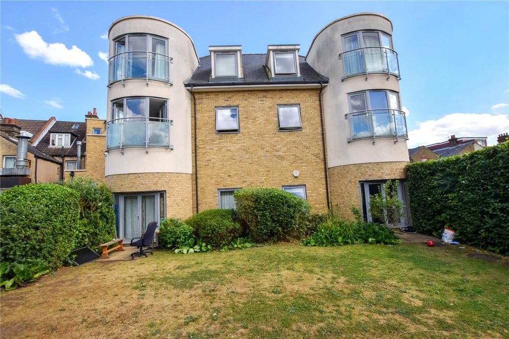 Salisbury House, 160 Harwoods Road, Watford, Hertfordshire, WD18 1 bed