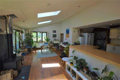 Talerddig Nantyfallen, Bow Street, SY24 5AY