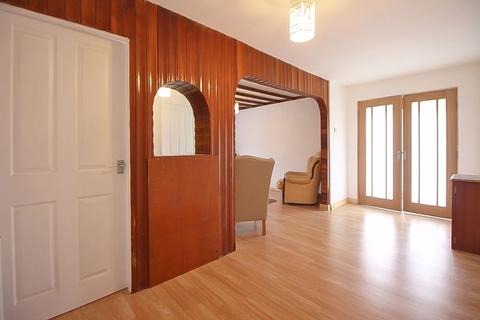 93 Cotwall End Road, Dudley, DY3 3EL