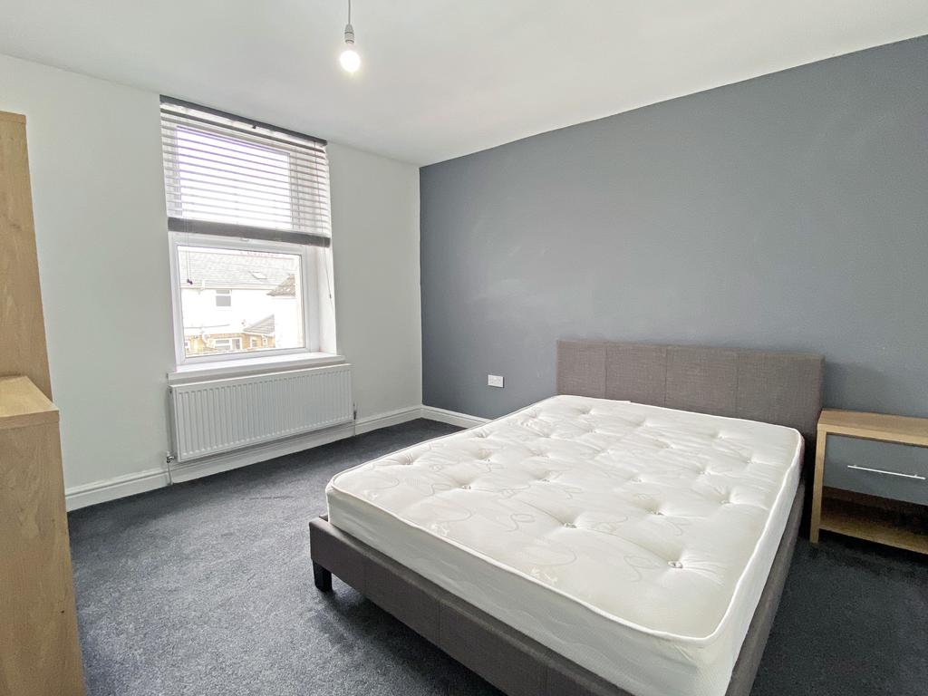 Elm Street, Roath, Cardiff 6 bed house share £500 pcm (£115 pw)