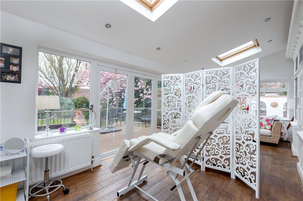 Garden Room 2