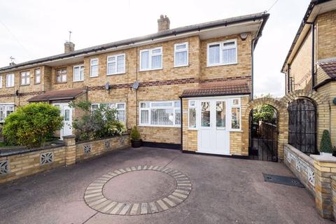 71 Nelson Road, Rainham, RM13 8AP