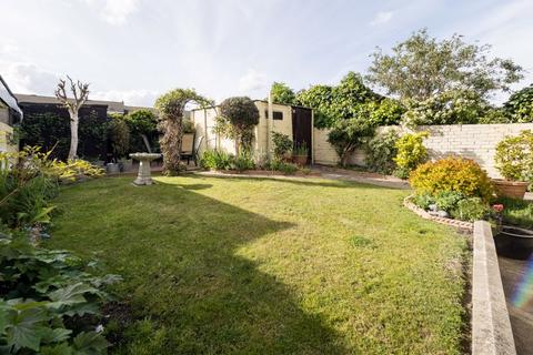 71 Nelson Road, Rainham, RM13 8AP