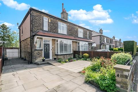 71 Moorside Road, Bradford, BD2 3RD